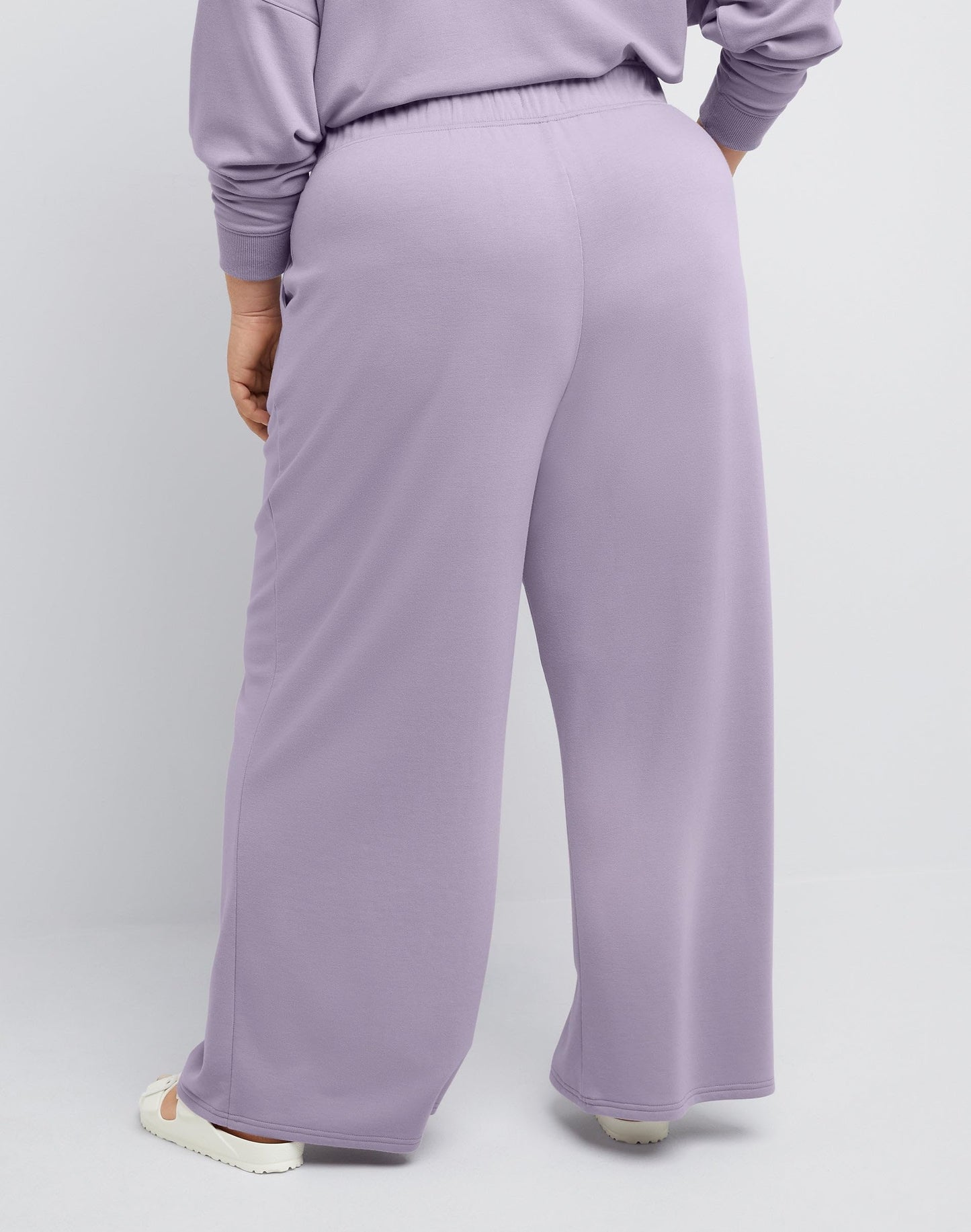 Hanes Comfortblend Women's Standard Originals Fleece Palazzo Pants, Soft Brushed Flare Leg Sweatpants, 28.5", Plus Sizes, Wheat Heather
