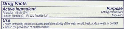Aquafresh Maximum Strength Sensitive + Gentle Whitening Toothpaste, Smooth Mint 5.6 oz (Pack of 8)