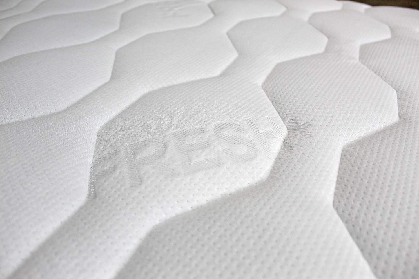 Hanes Men’s 6Pack White V-Neck Tagless 100% Cotton Undershirts T-Shirts 2XL