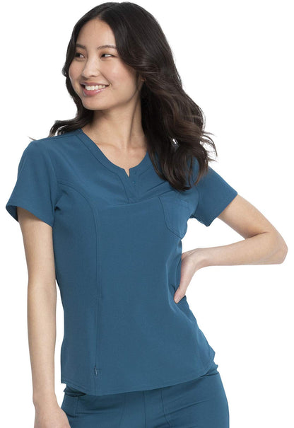 HeartSoul Tuckable V-Neck Medical Scrubs for Women, Performance Fabric HS710, XL, Wine