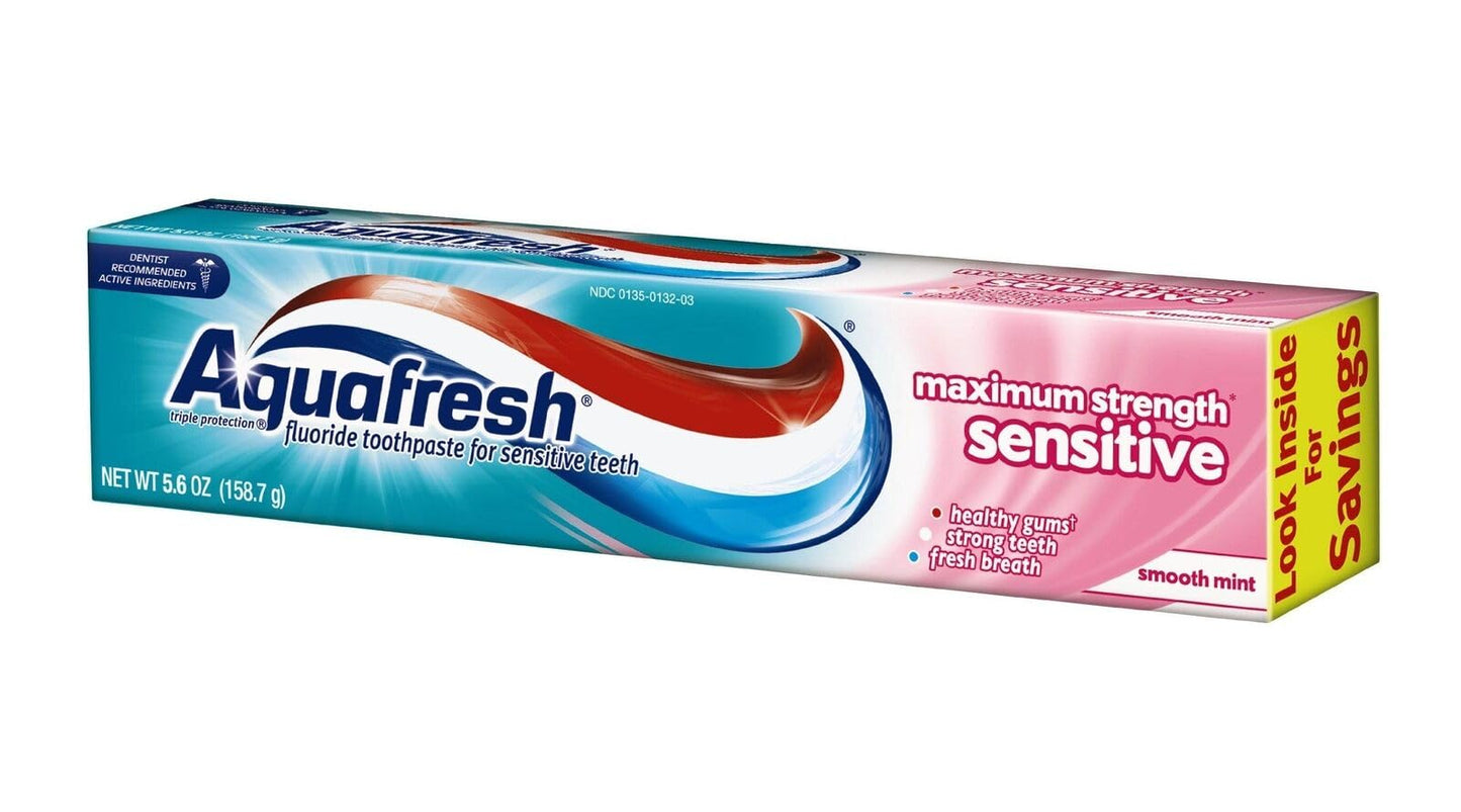 Aquafresh Maximum Strength Sensitive + Gentle Whitening Toothpaste, Smooth Mint 5.6 oz (Pack of 8)