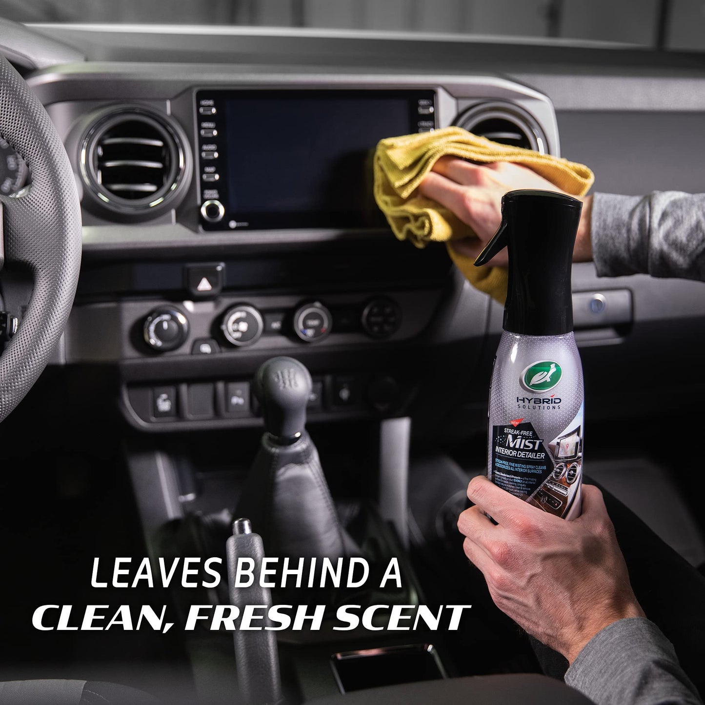 Turtle Wax 53482 Hybrid Solutions Streak Free Misting Car Interior Detailer and Cleaner, for Dashboards and Consoles, Use on Plastic, Vinyl, Leather, Rubber, Screens and Glass, UV Protection, 20 oz.